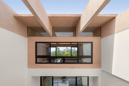 Armoua House